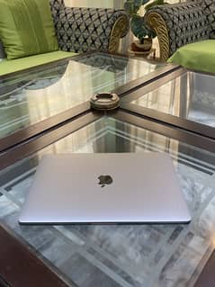 Macbook pro 2017 13inches