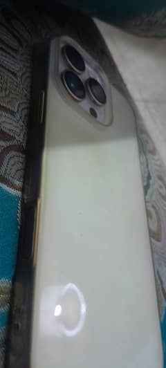 iphone 16 pro max  urgent sale