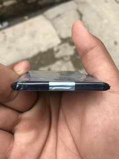 Aquos r2 battery