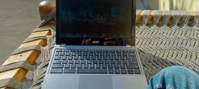 Acer c740 4/128 gb. SSD