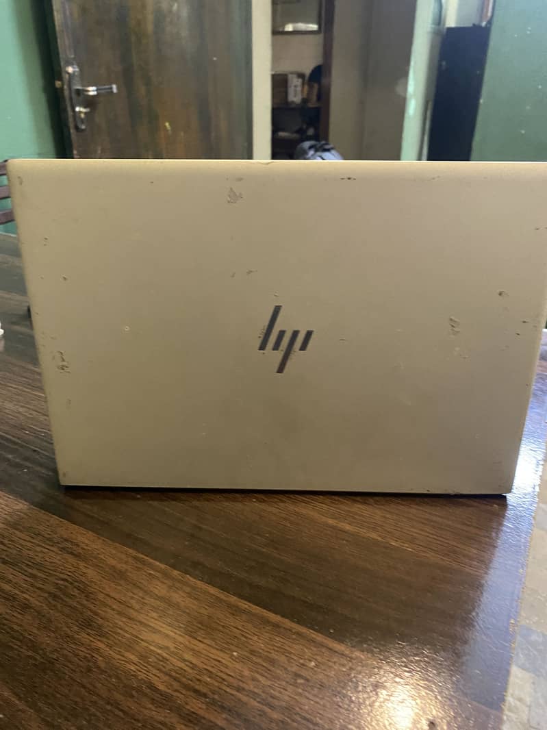 Hp envy 13 | 8gb ram 256gb ssd | touch screen | graphics card ddr 5 1