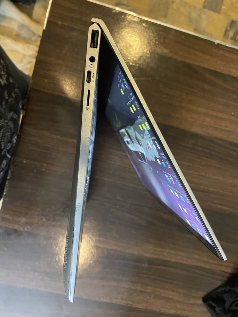 Hp envy 13 | 8gb ram 256gb ssd | touch screen | graphics card ddr 5 5
