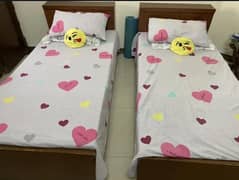 2x Beds for sale