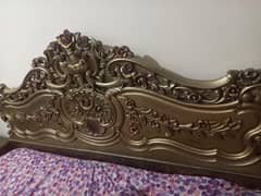 Carving bed set with Box Mattres