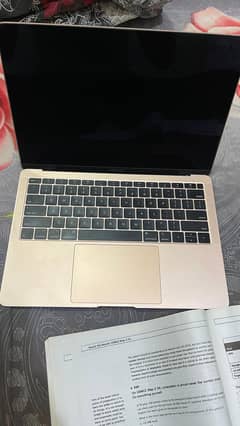 MacBook 2019 128 GB Golden
