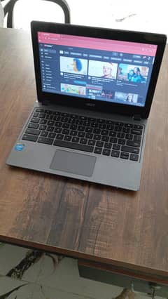 Acer Chromebook (C740) 128 GB SSD with 4 GB Ram