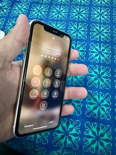 iphone 11 Box Pack Condition 90% Battery Health Single hand used