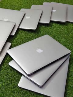 Apple Mcbook Air Core i5 model 2015  8GB 256GB SSD