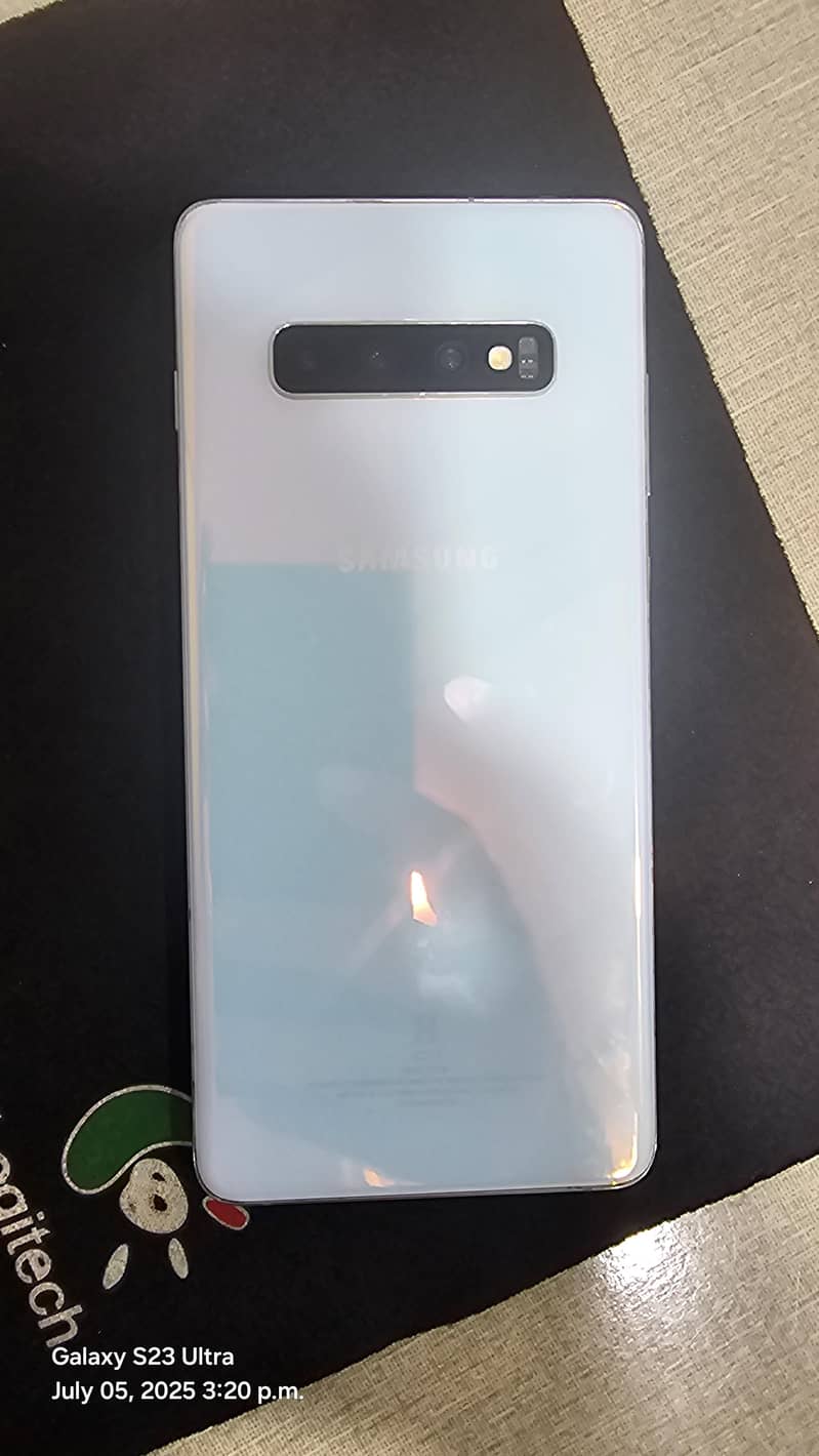 s10 plus with box read add 1