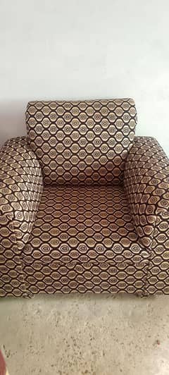 Luxury Sofa Set for Sale – Stylish & Comfortable – Like New!"