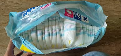 Molfix pants extra large 6, 4 pieces used only