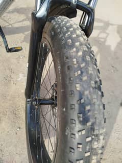 big tyre cycle 26 inch new condition 