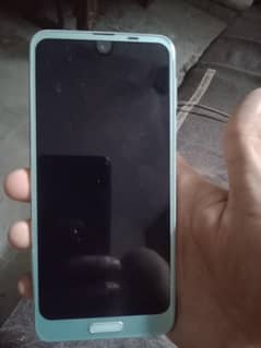 Sharp Aquos r2  64 gb 4gb ram Non PTA