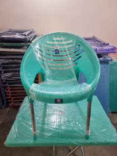 Steel Chrome Pipe Legs with pure Plastic body