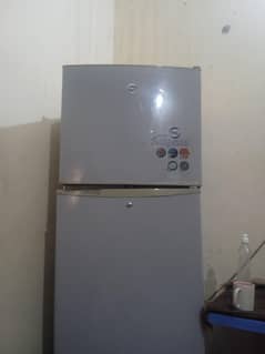 Pel refrigerator medium size for sale!