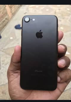 IPHONE 7 FOR SALE 10/10 CONDITION
