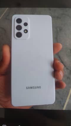 samsung a52s 5g 10 by 10 condtion box sath ha sirf is ki back change h