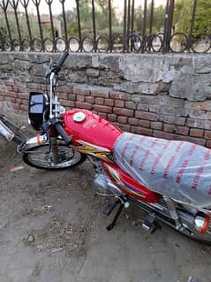Honda CG 125 new model 2025 only 720 km driven all ok no scratches