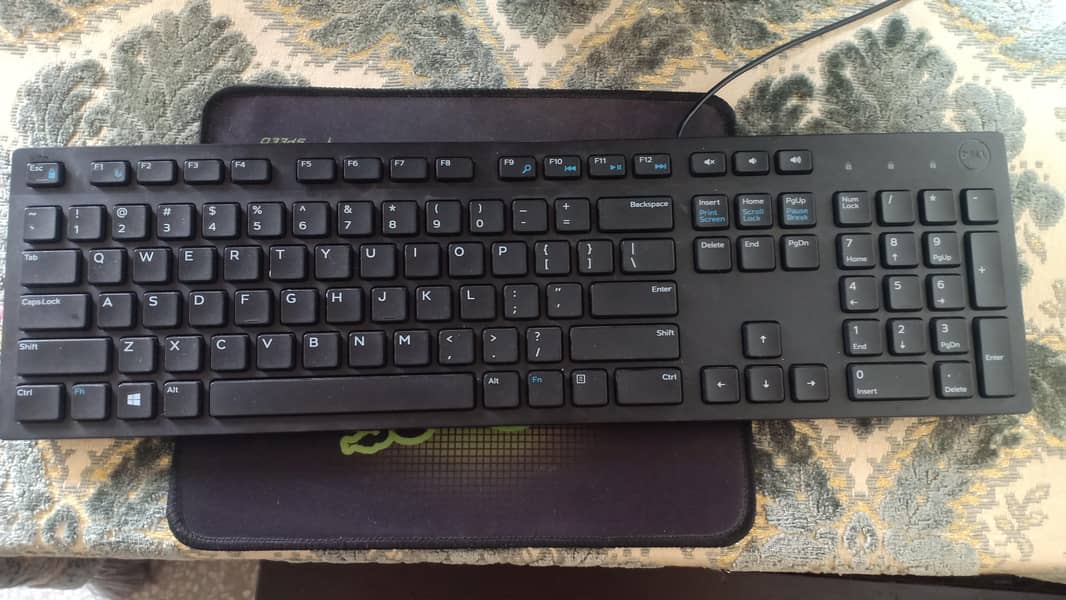 Core 2 duo system + mouse and keyboard 6