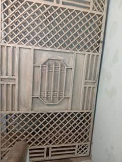 iron two gates  weight 104kg