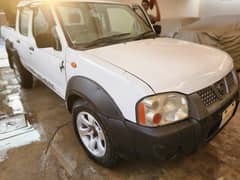 NISSAN NAVARA