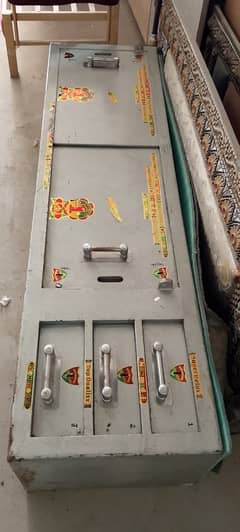 Safe locker