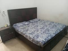 King size bed and dressing table