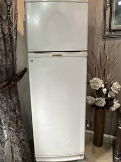 Dawlance 12 cubic refrigerator