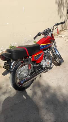 Honda CG 125 model 2012 for urgent sale