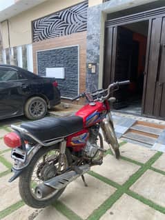 Urgent Sale – 2022 United 125cc Motorcycle
