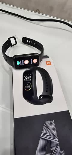 Mi Smart Band 4 – Excellent Condition (Hardly Used, 10/10)