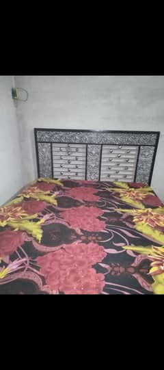 King iron Bed for sale with mattres