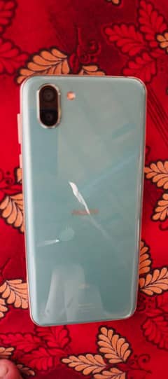 aquos r2