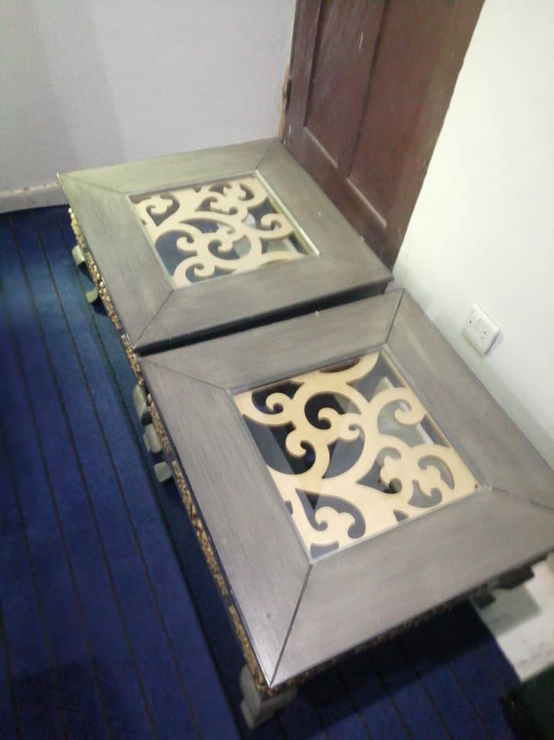 L shaped sofa with tables 3
