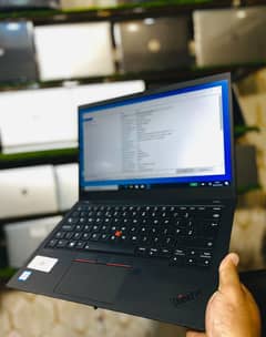 Lenovo X1 Carbon - i5.8th gen - 8/256 GB SSD laptop Lenovo brand