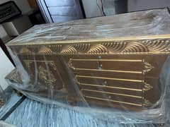 Brand new chinoti style Bed with side tables