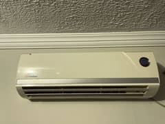 Dawlance Air conditioner second hand in cooling condition (03237308876