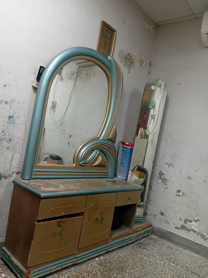 double bed with mattress with dressing table and side table 2