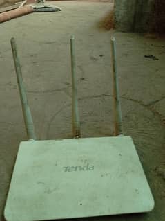 Tenda WiFi device