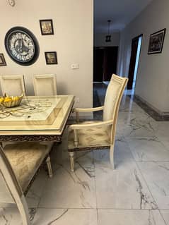 dining table used