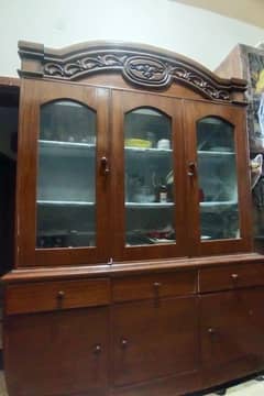 show case good condition
