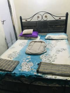 Bed with 4 inch mattress