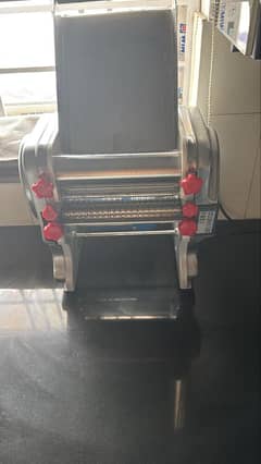 Noodles machine