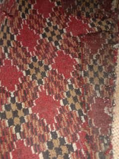 Carpet/qaleen for sale on urgent basis