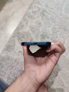 Iphone 12  waterpack 64jv