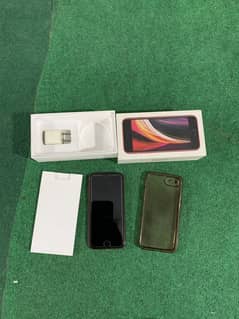 Apple SE 2020 128 BG PTA approved