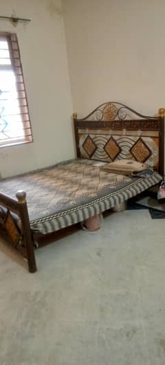 Double Iron bed For sale *