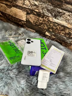 infinix hot 30 play with box or original Charger