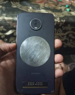 moto z4