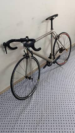 CANNONDALE CAAD ROAD BIKE BICYCLE